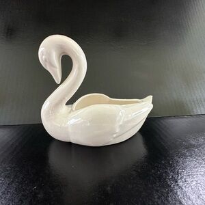 Elegant White Swan Figurine